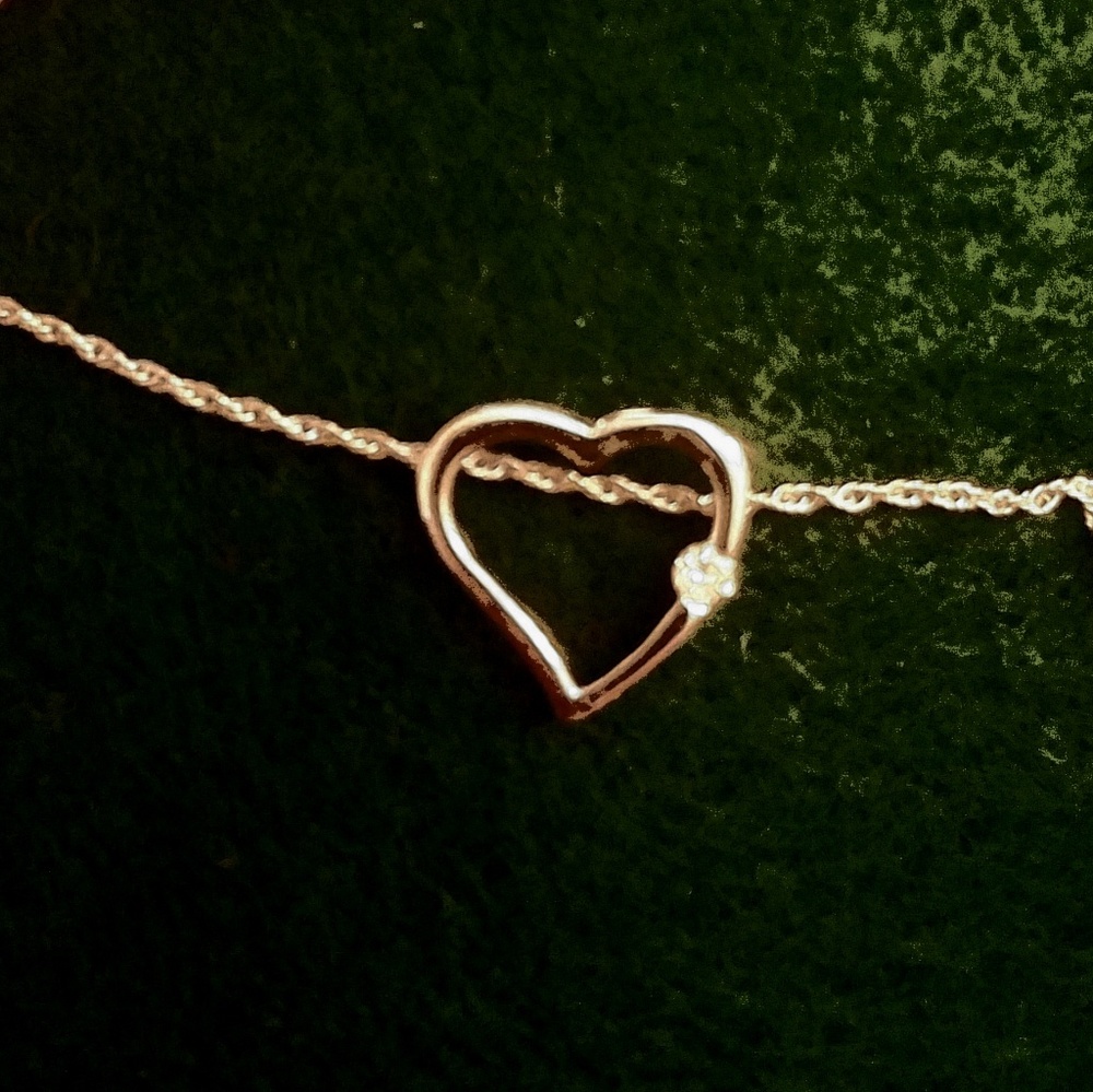 14kt white gold necklace w/diamond heart pendant